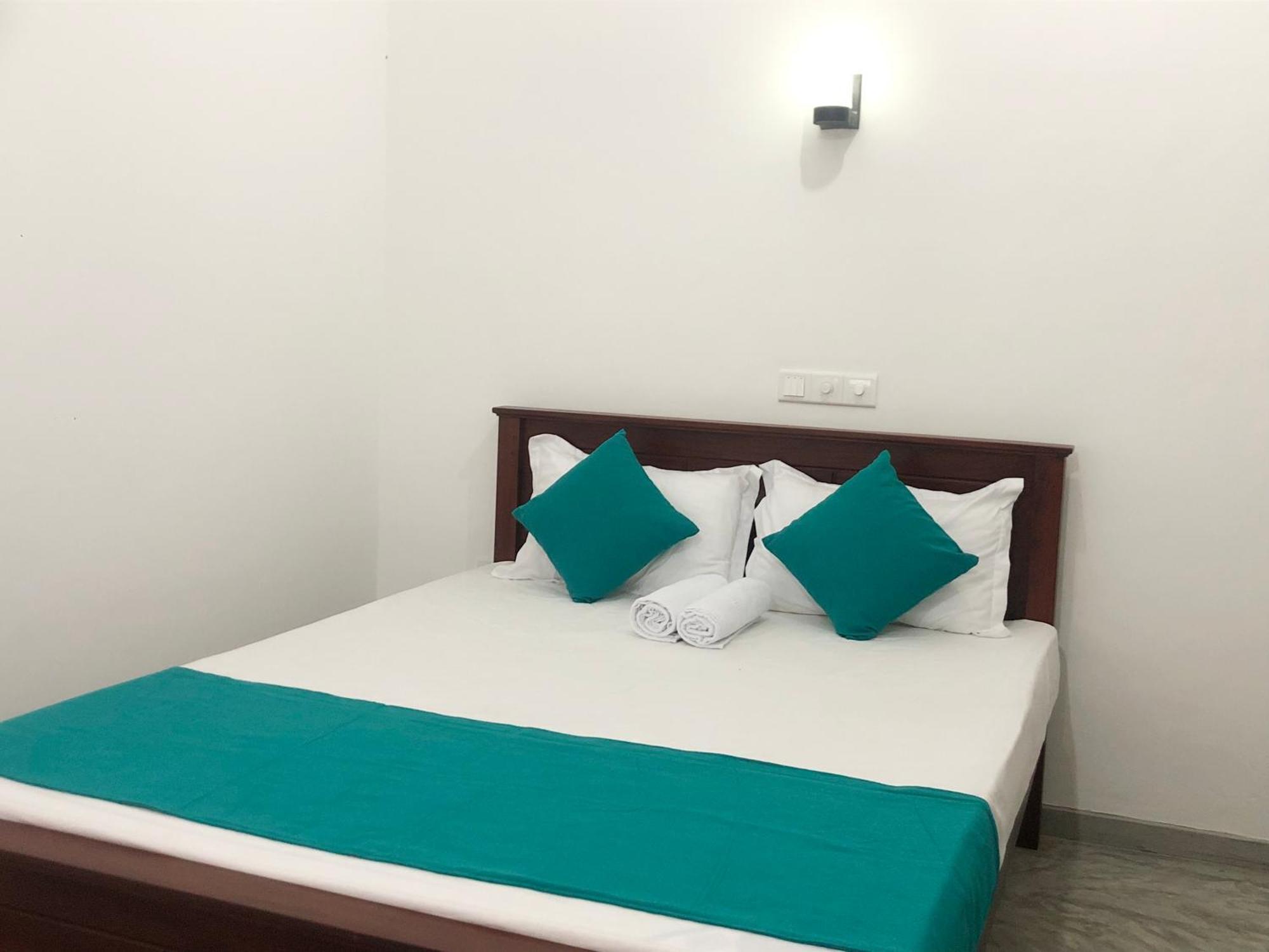 Waves Otel Hikkaduwa Dış mekan fotoğraf