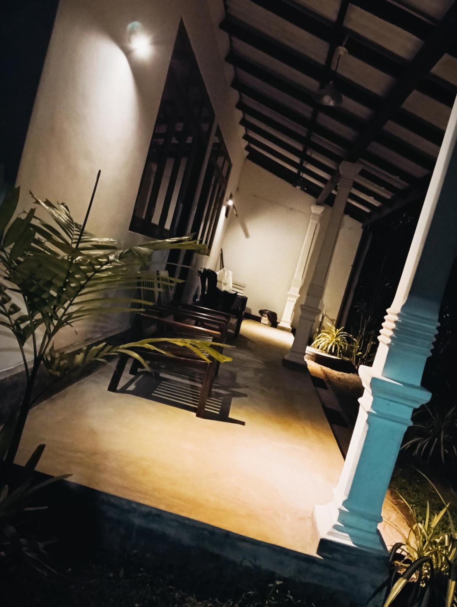 Waves Otel Hikkaduwa Dış mekan fotoğraf