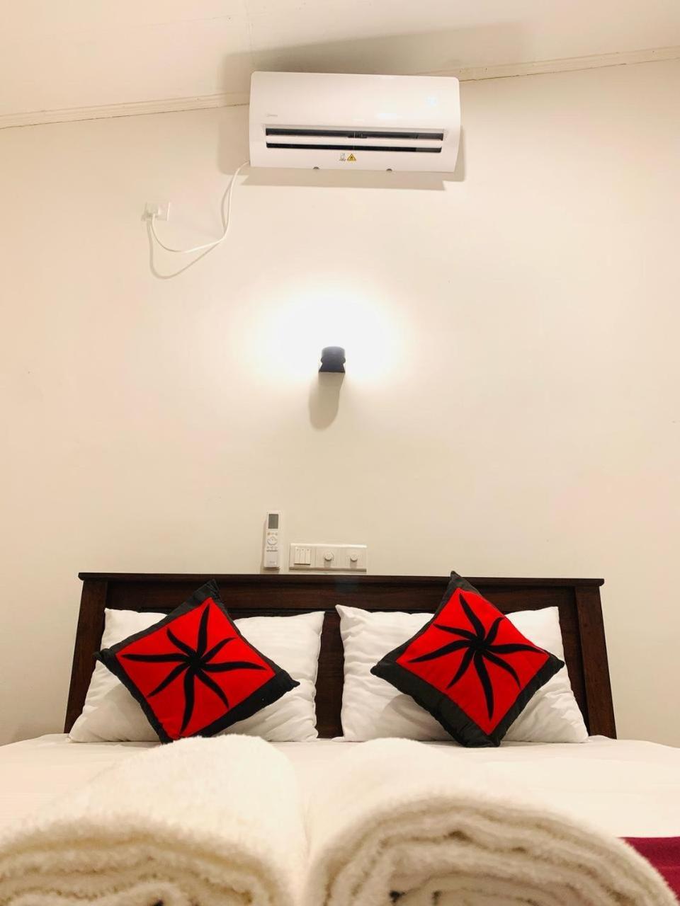 Waves Otel Hikkaduwa Dış mekan fotoğraf